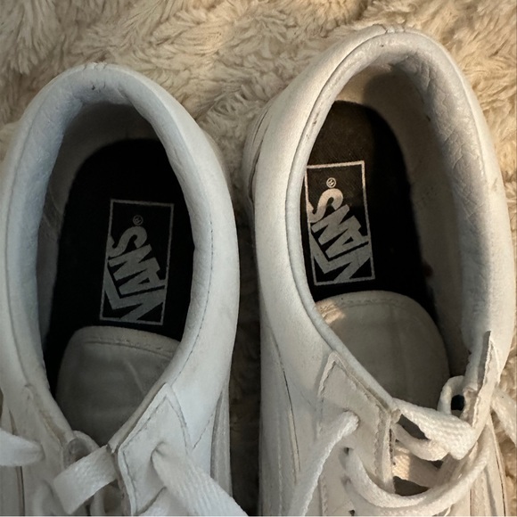 Old Skool Classic White Leather Vans size 8.5 - Picture 3 of 7